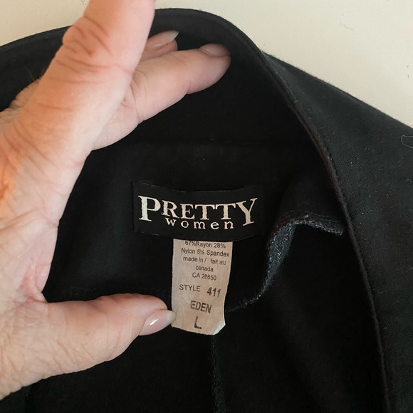 Black fall button up Pretty Women coat🇨🇦 - Picture 4 of 5